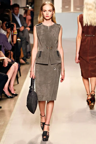 Look 22